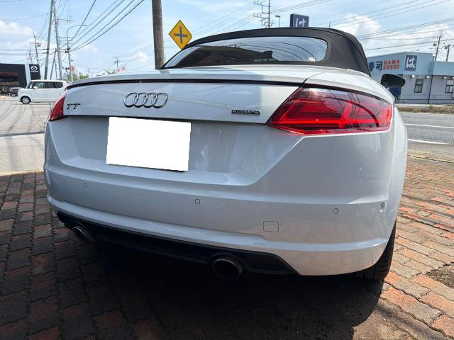 TTロードスター2.0 TFSI クワトロ 4WD
