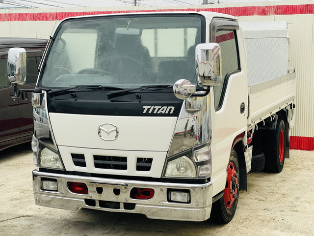 タイタン