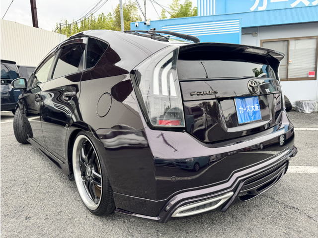 プリウス1.8 S