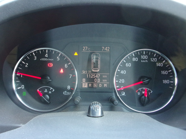 �C���t�H���[�V�����f�B�X�v���C�t�����[�^�[�p�l���B