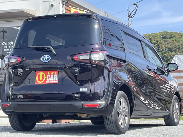 シエンタハイブリッド 1.5 G クエロ