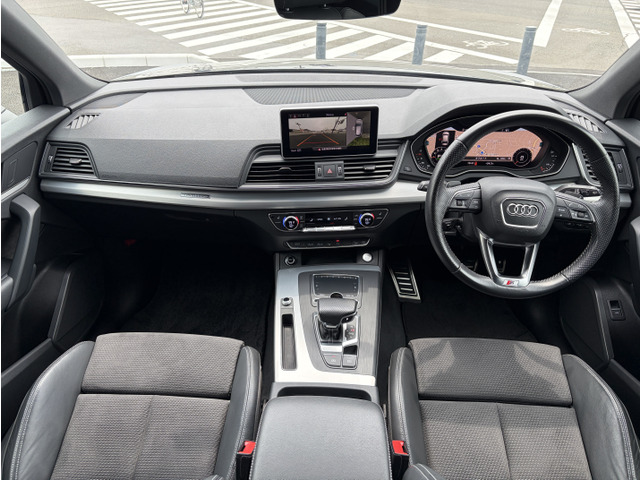 Q545 TFSI クワトロ スポーツ 4WD