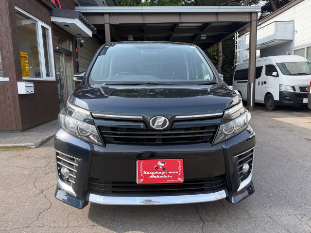 ヴォクシー2.0 ZS 4WD