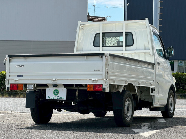 ライトエーストラック