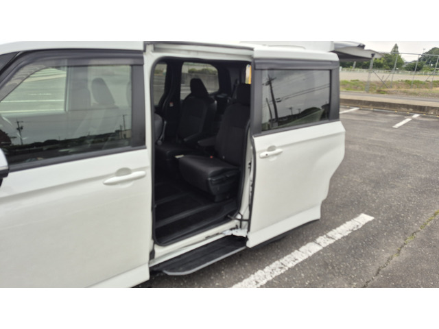 ヴォクシー2.0 S-G