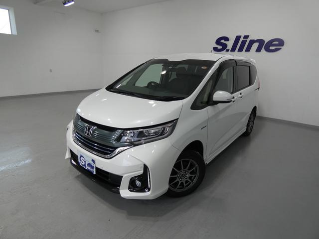 フリード1.5 ハイブリッド クロスター 4WD