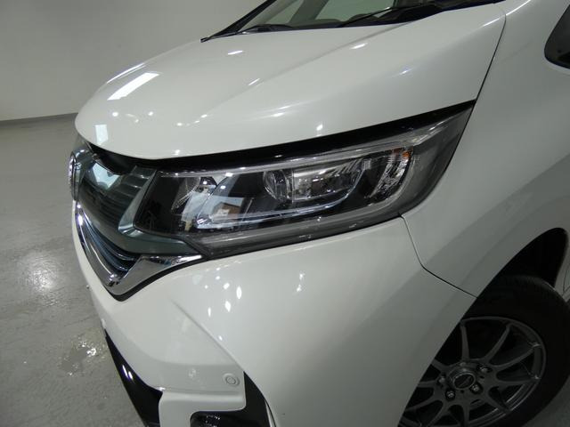 フリード1.5 ハイブリッド クロスター 4WD