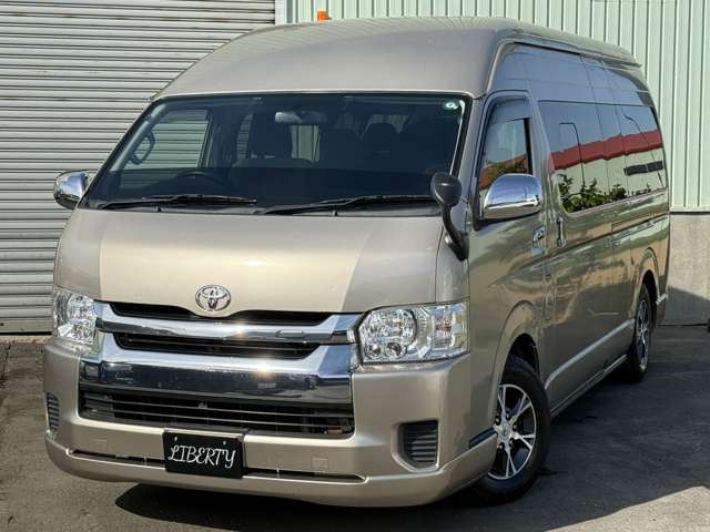 ハイエース2.7 グランドキャビン 4WD