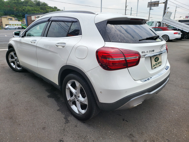 GLAクラスGLA220 4マチック 4WD