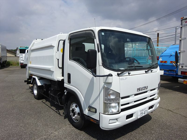 エルフ