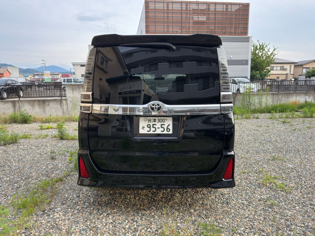 ヴォクシー2.0 ZS 煌 4WD