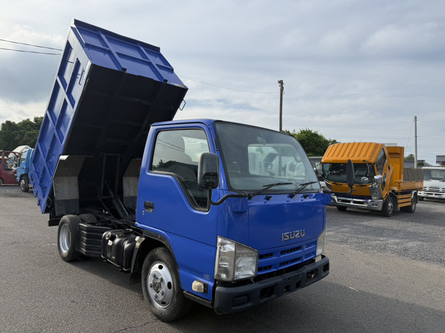 エルフ3.0 ダンプ フルフラットロー ディーゼル 4WD
