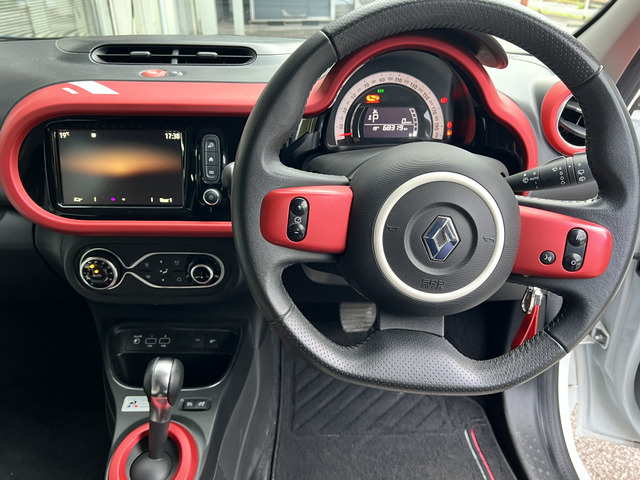 �����̕��������S���������B�����ւ̂��[�Ԏ��сA�����������܂��B���⍇�������[�Ԃ܂ŁA�i���󋵂̂��A������������Ƃ����Ă��������Ȃ���A�i�߂����Ă��������܂��B