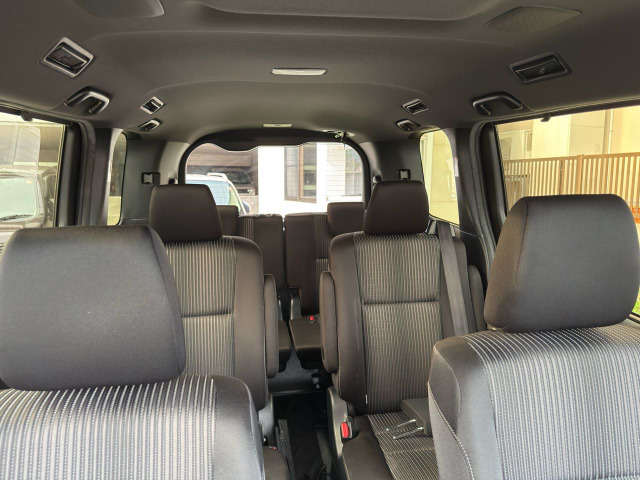 ヴォクシー2.0 ZS 煌 4WD