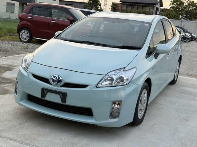 プリウス1.8 S