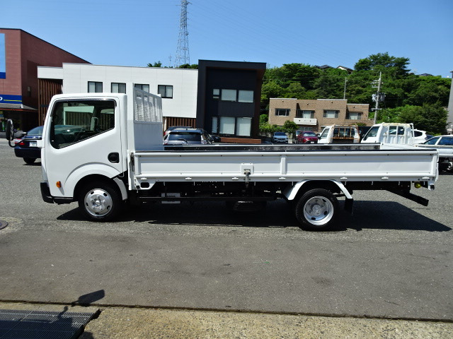 �y�ԑ��d�ʁz4495kg �y�S ���z599cm �y�S ���z189cm �y�S ���z214cm �y�� ���zAC�APS�APW�AAB�AABS�A