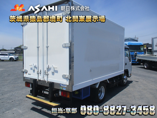 エルフ冷蔵冷凍車