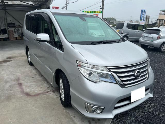 セレナ2.0 ハイウェイスター S-HYBRID