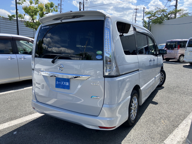 セレナ2.0 ハイウェイスター S-HYBRID Vエアロモード