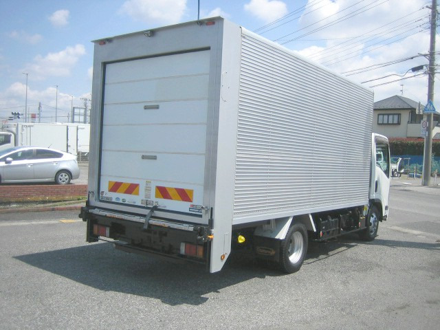 エルフ