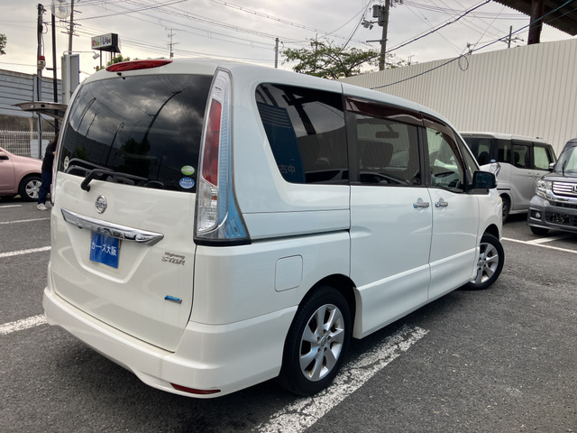 セレナ2.0 ハイウェイスター