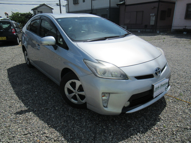 プリウス1.8 S