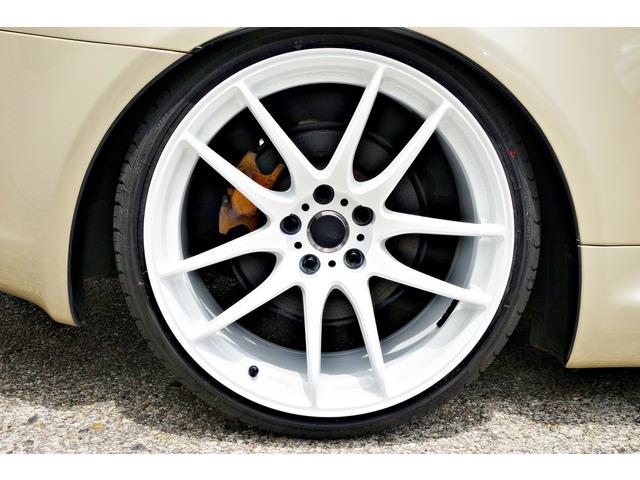 �V�iWORK�G���[�V��������19�C���`�z���C�g�J���[!�������̃Z�b�e�B���O�ɂȂ�܂�!