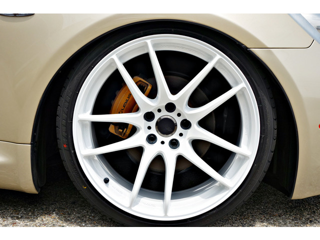 �V�iWORK�G���[�V��������19�C���`�z���C�g�J���[!�������̃Z�b�e�B���O�ɂȂ�܂�!