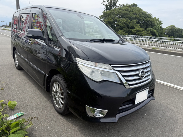 セレナ2.0 ハイウェイスター 4WD