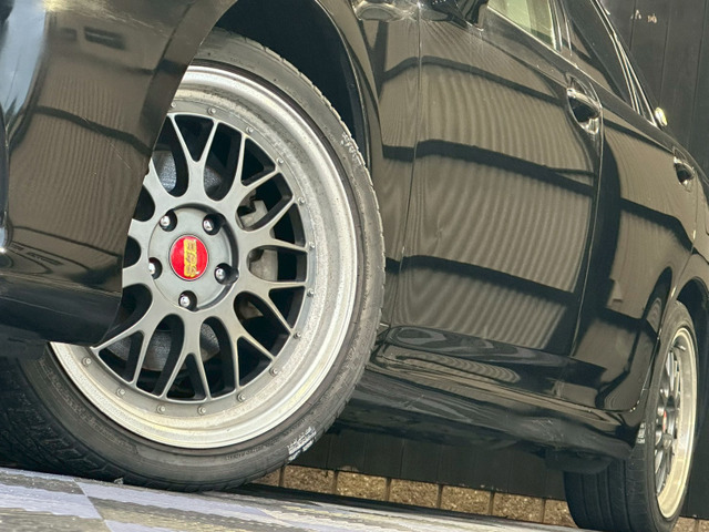 �y�J�X�^���z �J�X�^��������܂�!���[�_�E���E���t�g�A�b�v�ELED���E�A���~�z�C�[�����A�e�u�����h�̃p�[�c�̎�舵���������܂��B