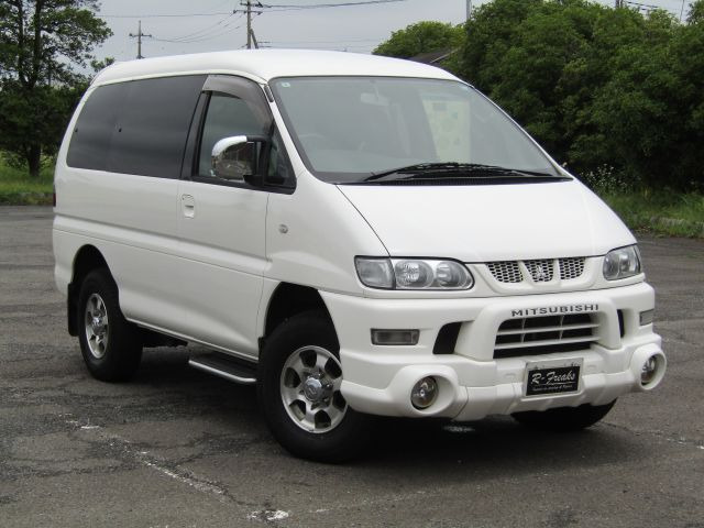 デリカスぺースギア3.0 アクティブフィールドエディション ハイルーフ 4WD
