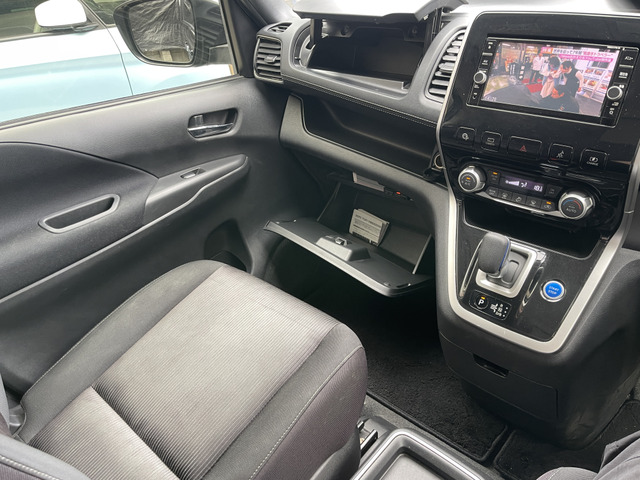 �����[�������g�����肪�ǂ��ł��B������������!!���₢���킹��TEL06-6430-1230 E-mail cars_genesis2007@yahoo.co.jp�܂�!!��