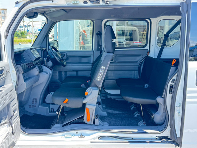 N-VAN