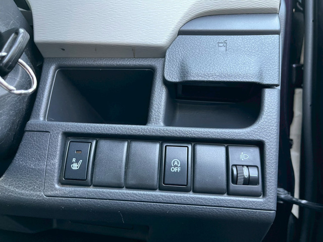 運転席シートヒーターあり!!