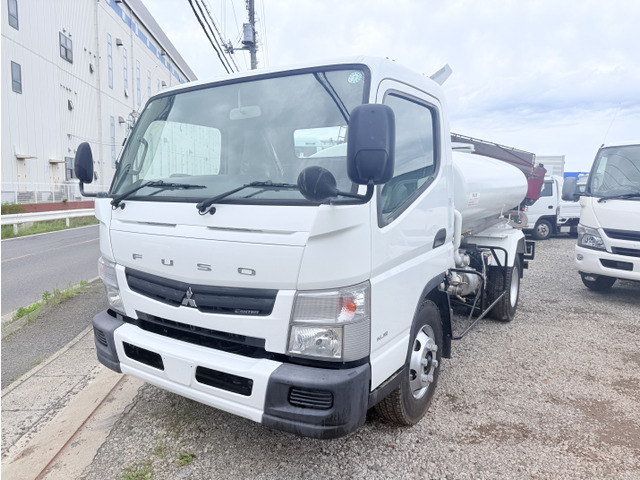キャンター散水車