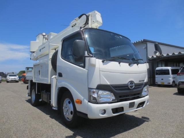 デュトロ高所作業車
