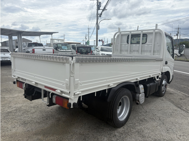 4000cc 2t 2�g�� ���{�f�B 4WD ���s76000K �A�I���J�o�[�t 3�l��� ���O���d�グ�ς� �ύ�2000Kg 5�� 5MT 3�y�_��