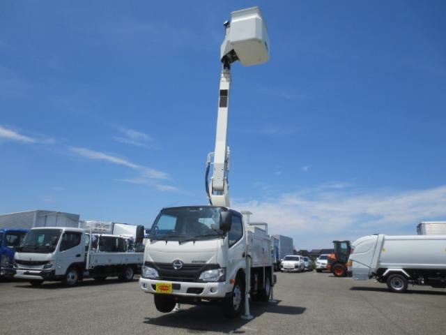 デュトロ高所作業車