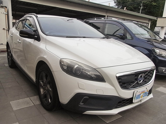 V40クロスカントリーT5 4WD