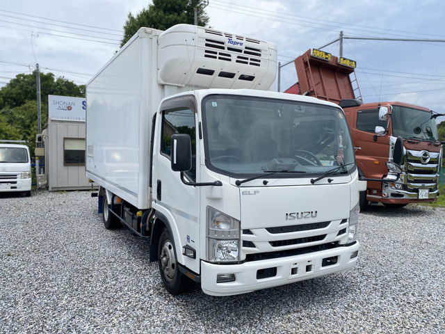 エルフ冷蔵冷凍車