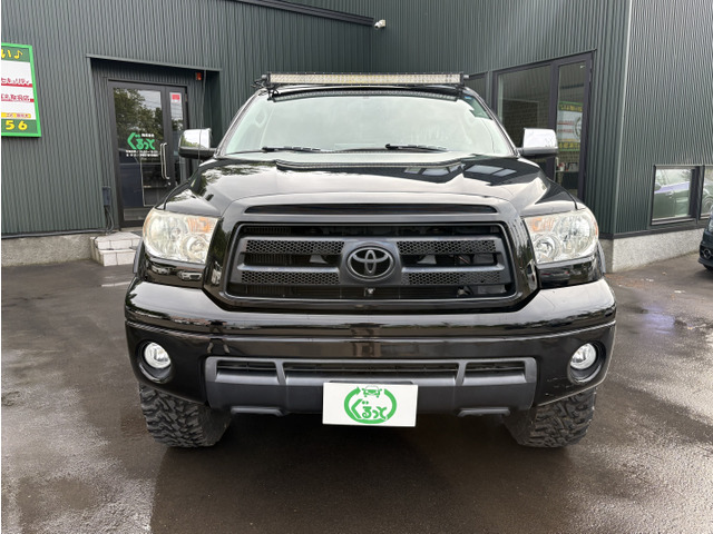 タンドラクルーマックス 5.7 V8 4WD
