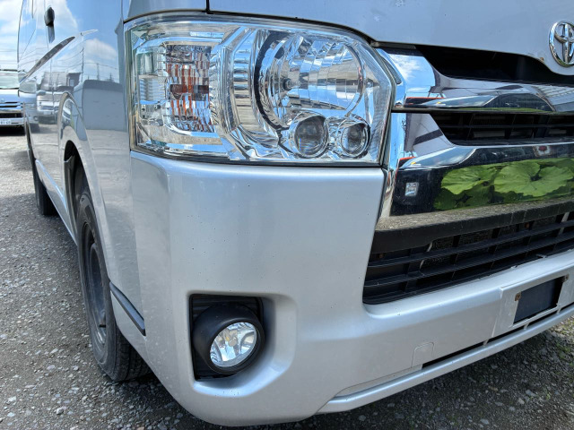 ハイエースバン3.0 DX ロング GLパッケージ ディーゼル 4WD