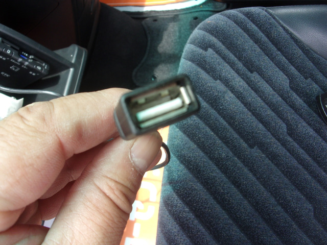 USB���́B