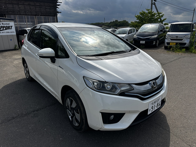 フィット1.5 ハイブリッド Lパッケージ 4WD