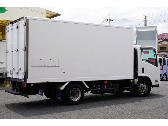 バン・トラック専門、総在庫200台以上!!当社のHPも是非ご覧ください。http://www.vantruck.co.jp/index.htm