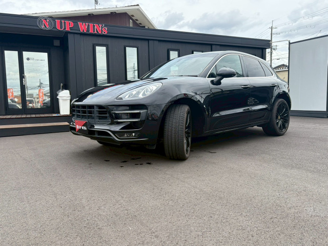 マカンターボ PDK 4WD