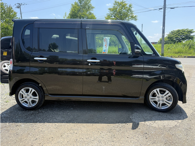 �����ÎԂƌ����΁ADAIAMOND CAR&LIFE  SERVICE��TEL011-299-7299
