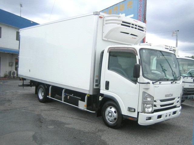 エルフ