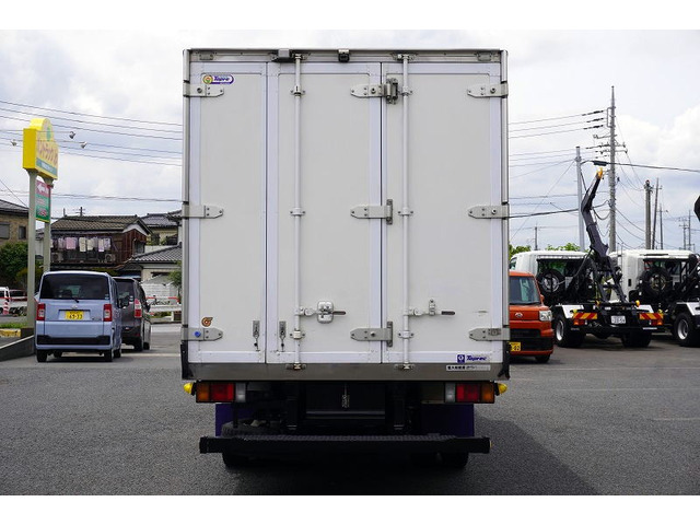 車検整備・ガラス交換やパワーゲート取付や修理などなんでもお気軽にどしどしご連絡ください!