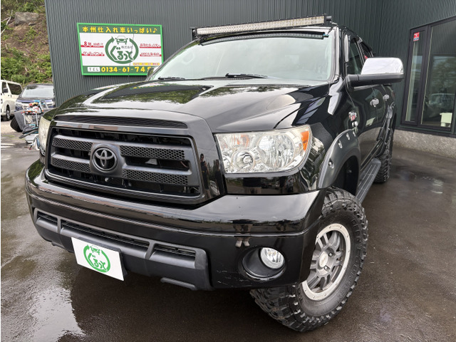 タンドラクルーマックス 5.7 V8 4WD